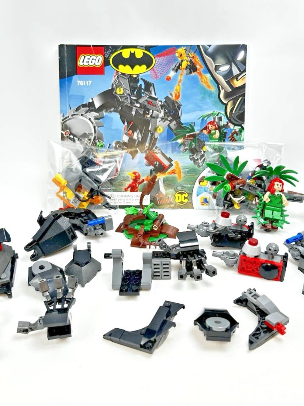 Lego DC Super Heroes Batman Mech vs. Poison Ivy Mech 76117 Incomplete Read